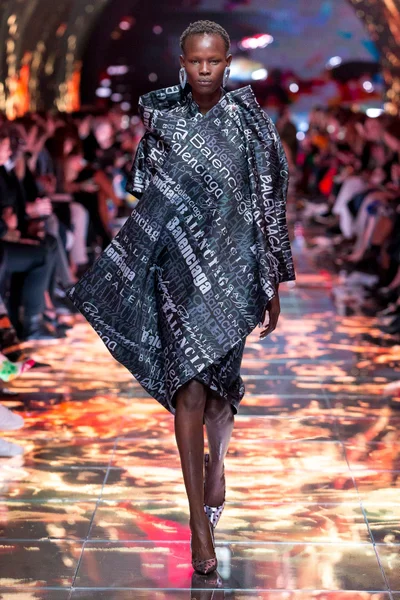 Look 76